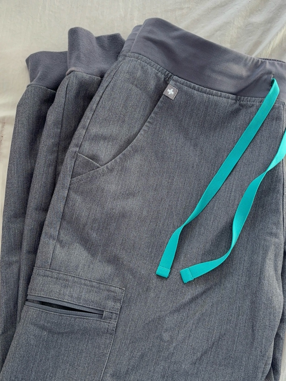 Figs Women's Gray Jogger Scrub Pants with Teal Drawstring